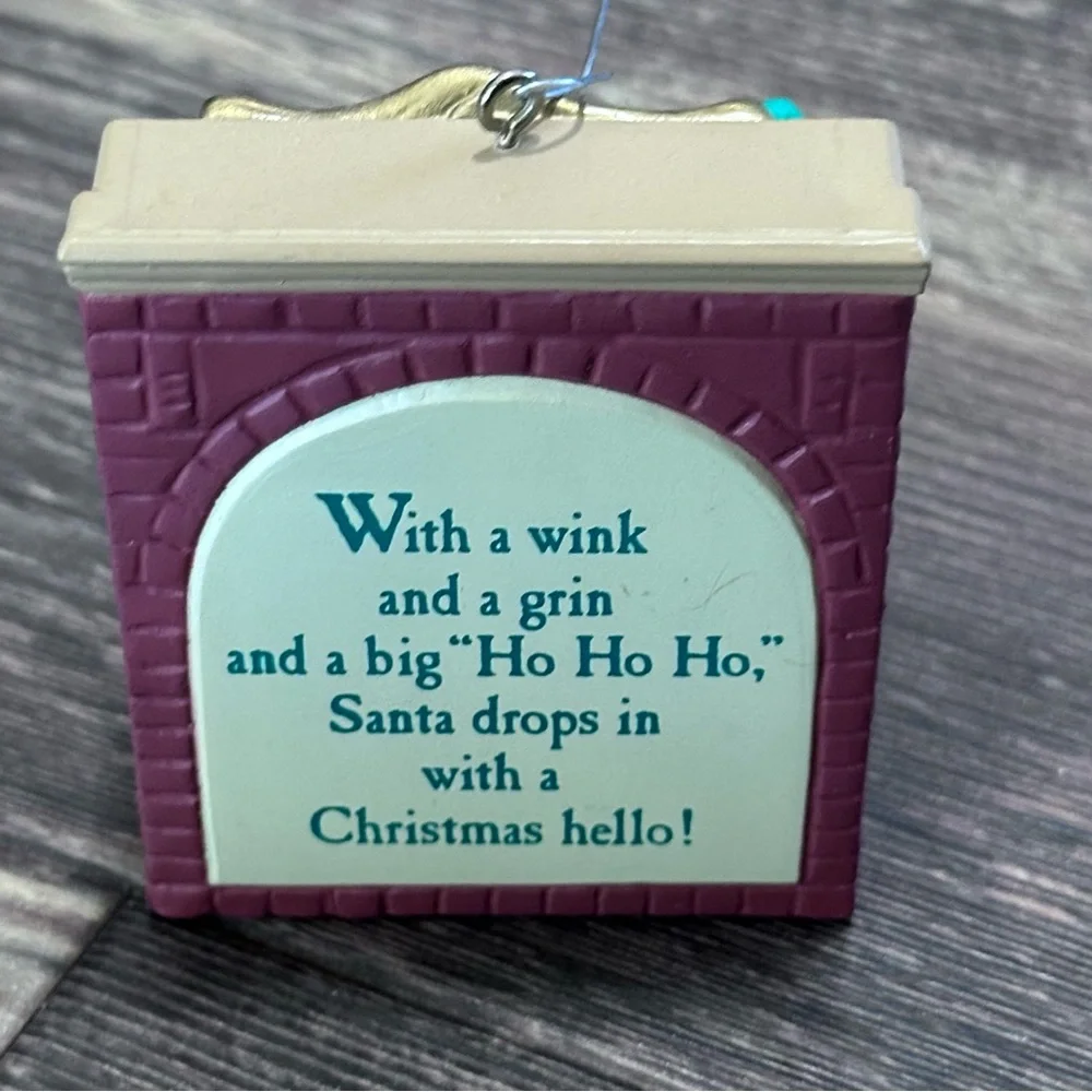 1990 Hallmark vintage Christmas ornament WELCOME SANTA